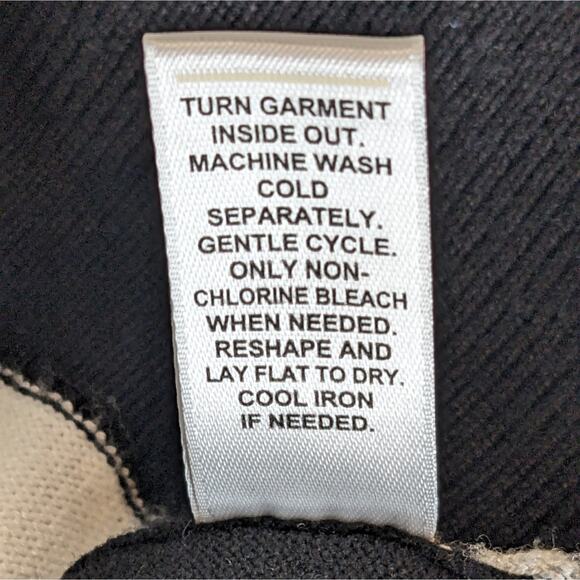 Cato Asymmetrical Pattern Sweater Black Cream Gray Size Large - Picture 7 of 7